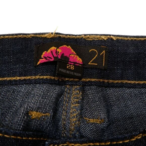 Forever 21 Slim Leg Jeans Size 28 Womens Blue Denim Stretch Measures 30 x 31.5 - Picture 3 of 10